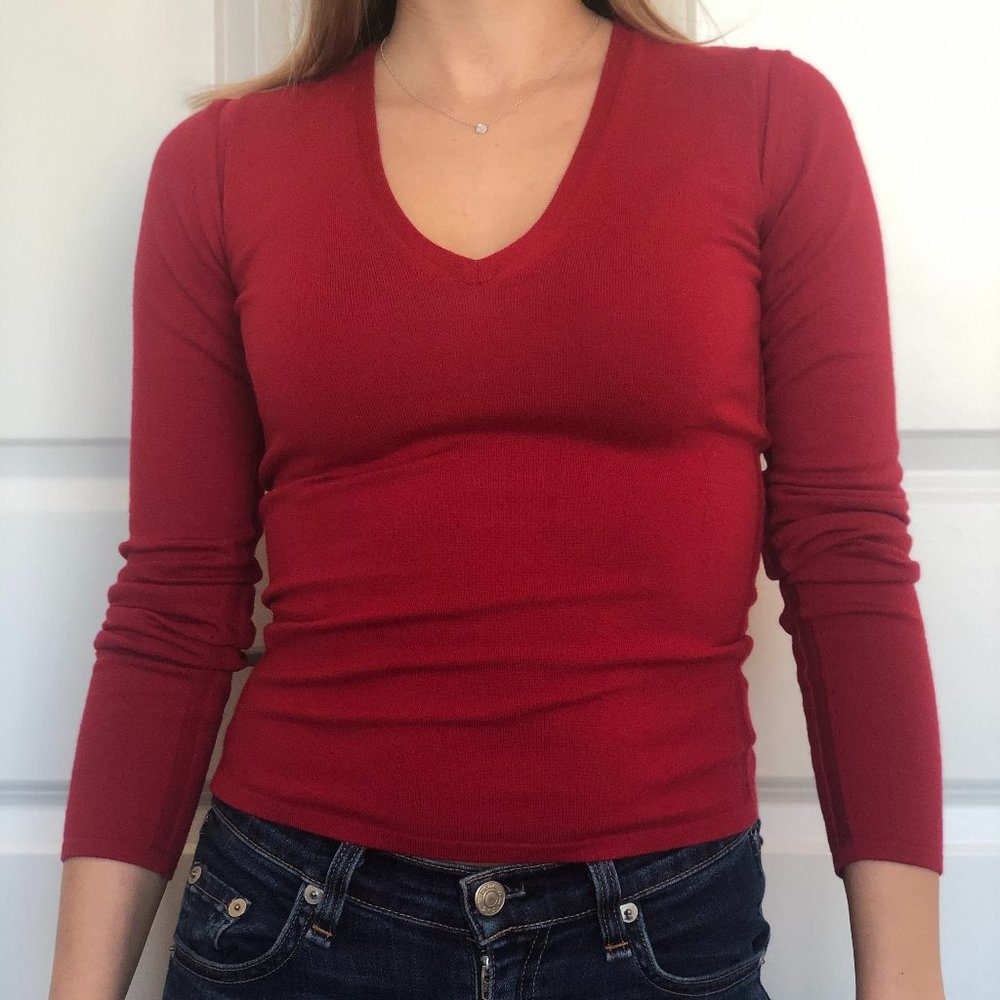 Theory Red V-Neck Merino Wool Pullover Sweater